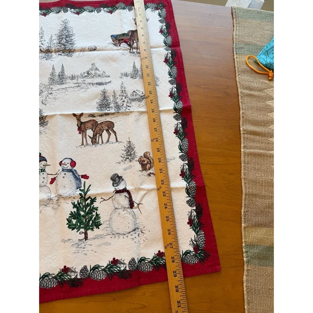 Williams Sonoma Christmas tea towels. Set of 2